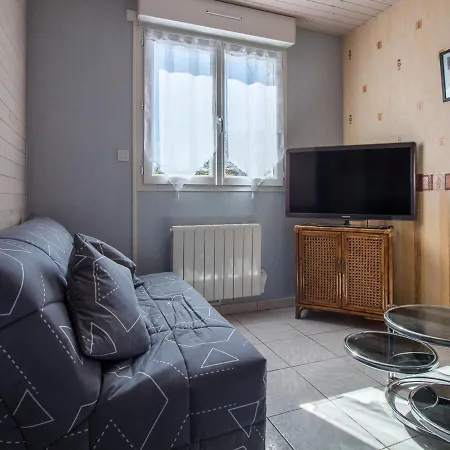 Gîte Nébouzat, 3 pièces, 5 personnes - FR-1-630-274 Nébouzat