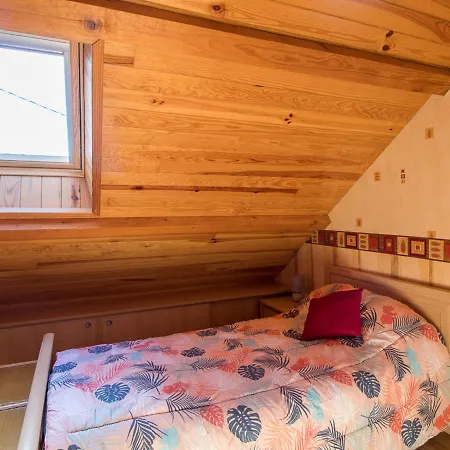 Gîte Nébouzat, 3 pièces, 5 personnes - FR-1-630-274 *